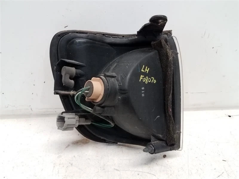 Señal de giro izquierda para conductores Nissan Pathfinder 2000-04 - montado en guardabarros Foto 2 de 2