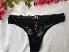 VICTORIA'S SECRET M BLACK BODY BY VICTORIA CHARM THONG SILKY LACE PANTIES NWT