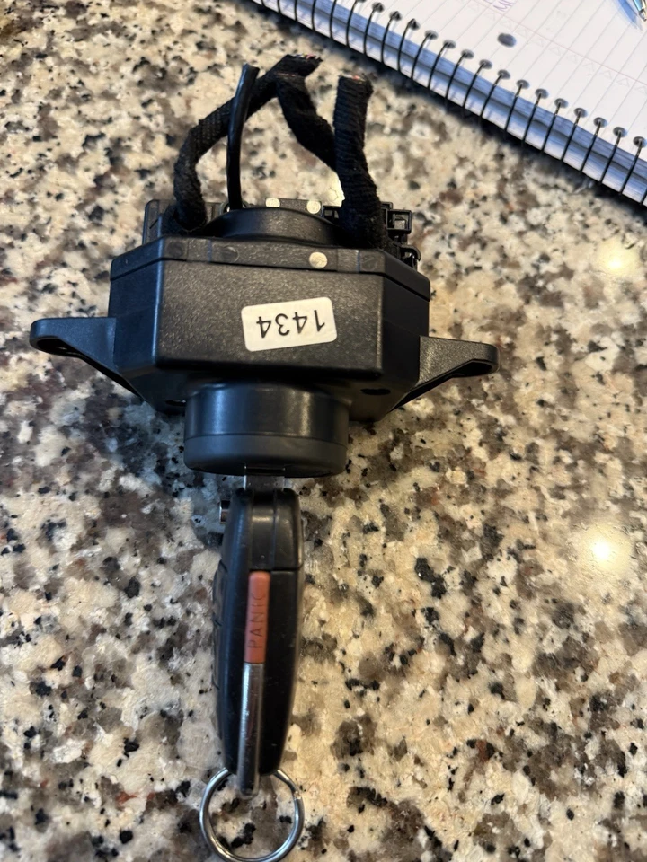 Interruptor de encendido Audi A6 2005 con llave original OEM Foto 3 de 4