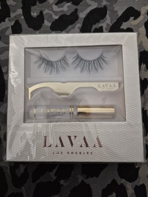 LAVAA Lashes Los Angeles Flirty Lash Set  Exclusive 3D Mink Pair Of Lashes 3Pc 