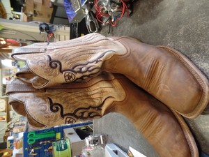ariat mesteno dust devil tan