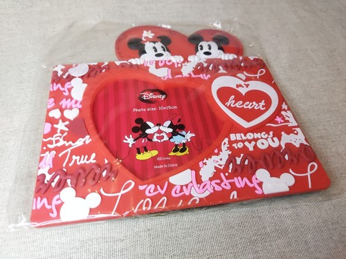 Disney's Mickey & Minnie Mouse 'My Heart' Silicone Heart Frame - Picture 3 of 7