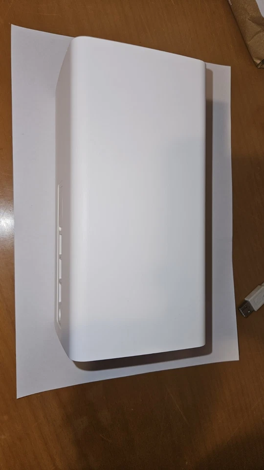 Huawei B628-350 4G router CPE Pro3 LTE 600Mbps Wifi Hotspot 2 Lan Gigabit - Immagine 4 di 4