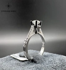 Zen Engagement Ring 585 Gold with Diamonds