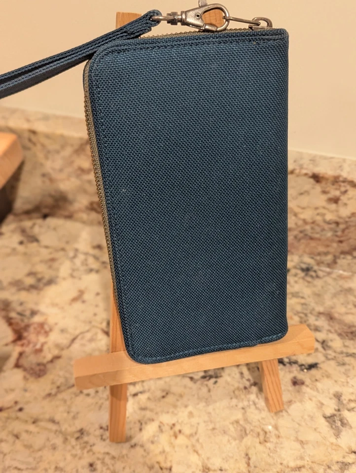 Cartera de muñeca Haiku verde azulado con cremallera alrededor nueva sin etiquetas Foto 4 de 4