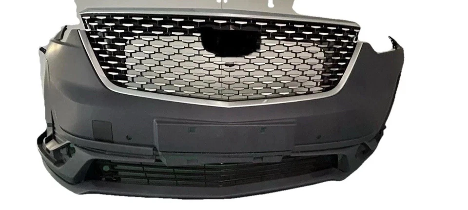 Fits 2020-2024 CADILLAC XT6 FRONT BUMPER COVER  READ!!! + 4 Sensor - Imagem 2 de 4