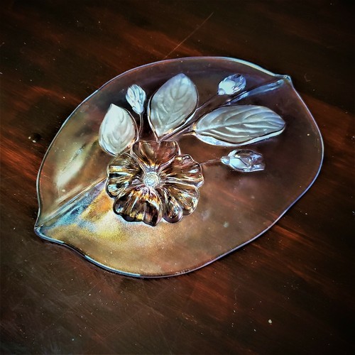 Serving Platter 11" Frosted Floral pattern pink green Art Glass Sculpted Tinted - Picture 7 of 8