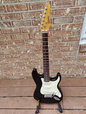 *super Rare*vintage 1990's Black Pignose Jazz Strat