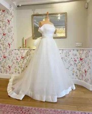 Simple Wedding Dresses Customized Appliques Princess Tulle Bridal Gowns