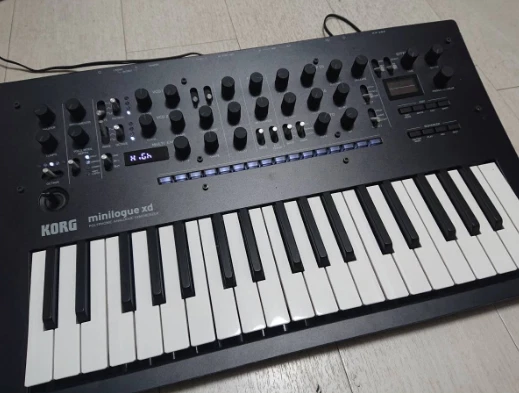 Korg Minilogue XD Polyphonic Analog Synthesizer tested working used