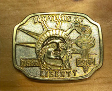 STATUE OF LIBERTY GOLD TONE METAL BELT BUCKLE - 100 YEARS OF LIBERTY 1886-1986