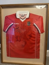 Signed & Professionally Framed Ryan Giggs Wales Football Shirt