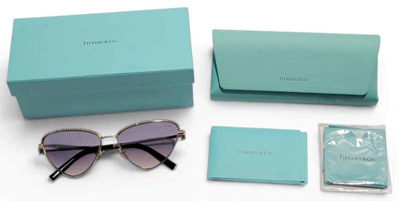 TIFFANY & CO. TF3107-K-B GOLD-PLATED CAT EYE GRADIENT BROWN/BLUE SUNGLASSES