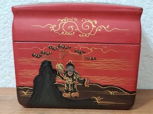 PLAYING CARD HOLDER w/ASIAN DECORATION