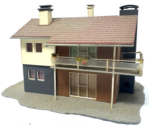 Vollmer 3720 Residencia Casa de dos familias con balcón - 1:87 HO H0 (aprox. 14 x 10 x 8) | Zustand: Gebraucht