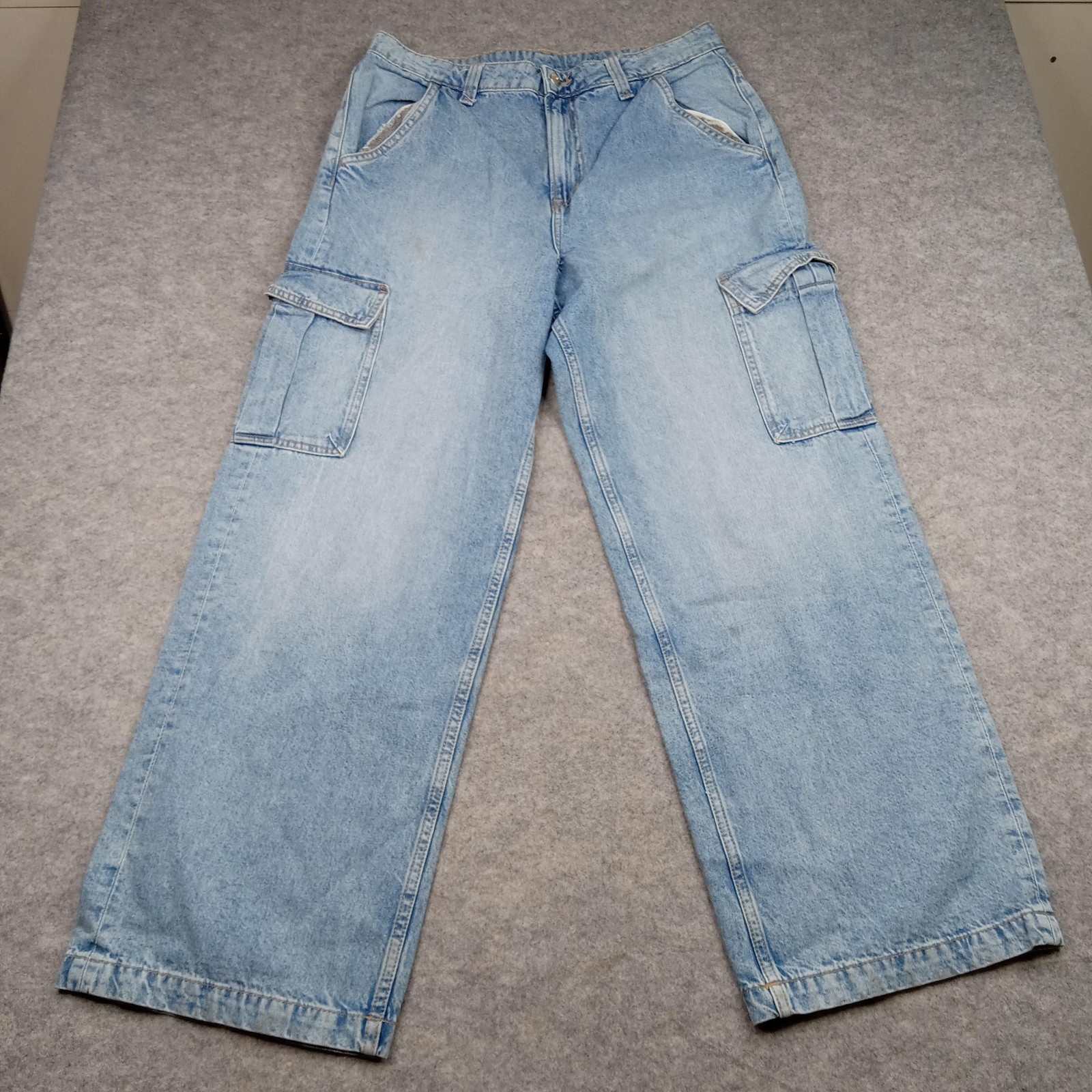 HM Divided Jeans Womens 10 Blue Light Wash Denim Cargo Straight Leg Pockets-image