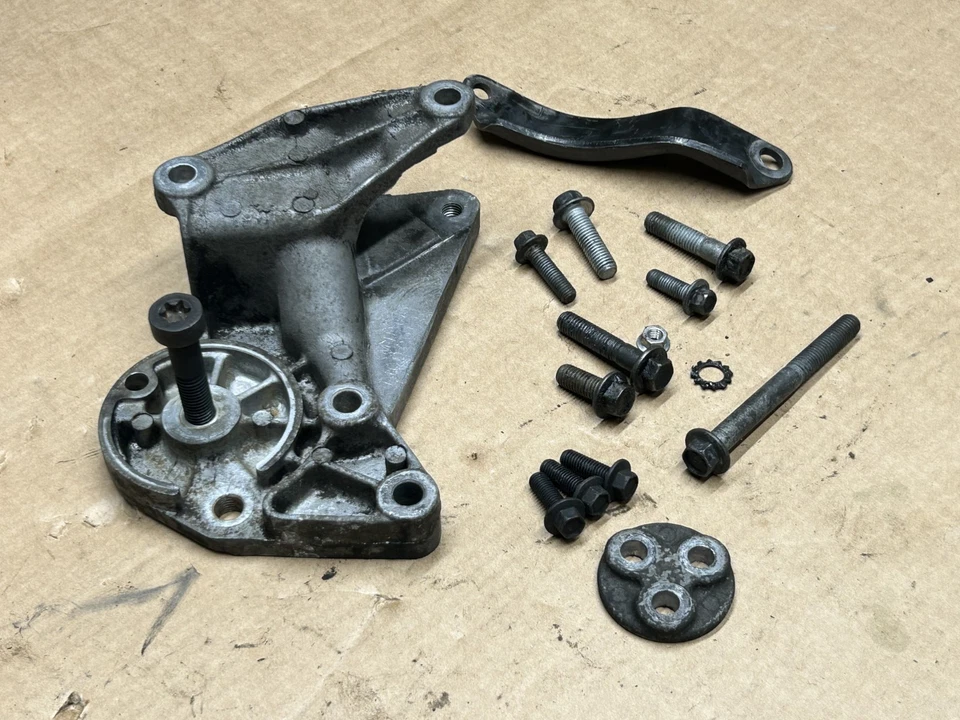 Soporte tensor alternador Chevrolet S-10 Blazer Jimmy 1987-1993 2,8 L 14092955 Foto 4 de 4