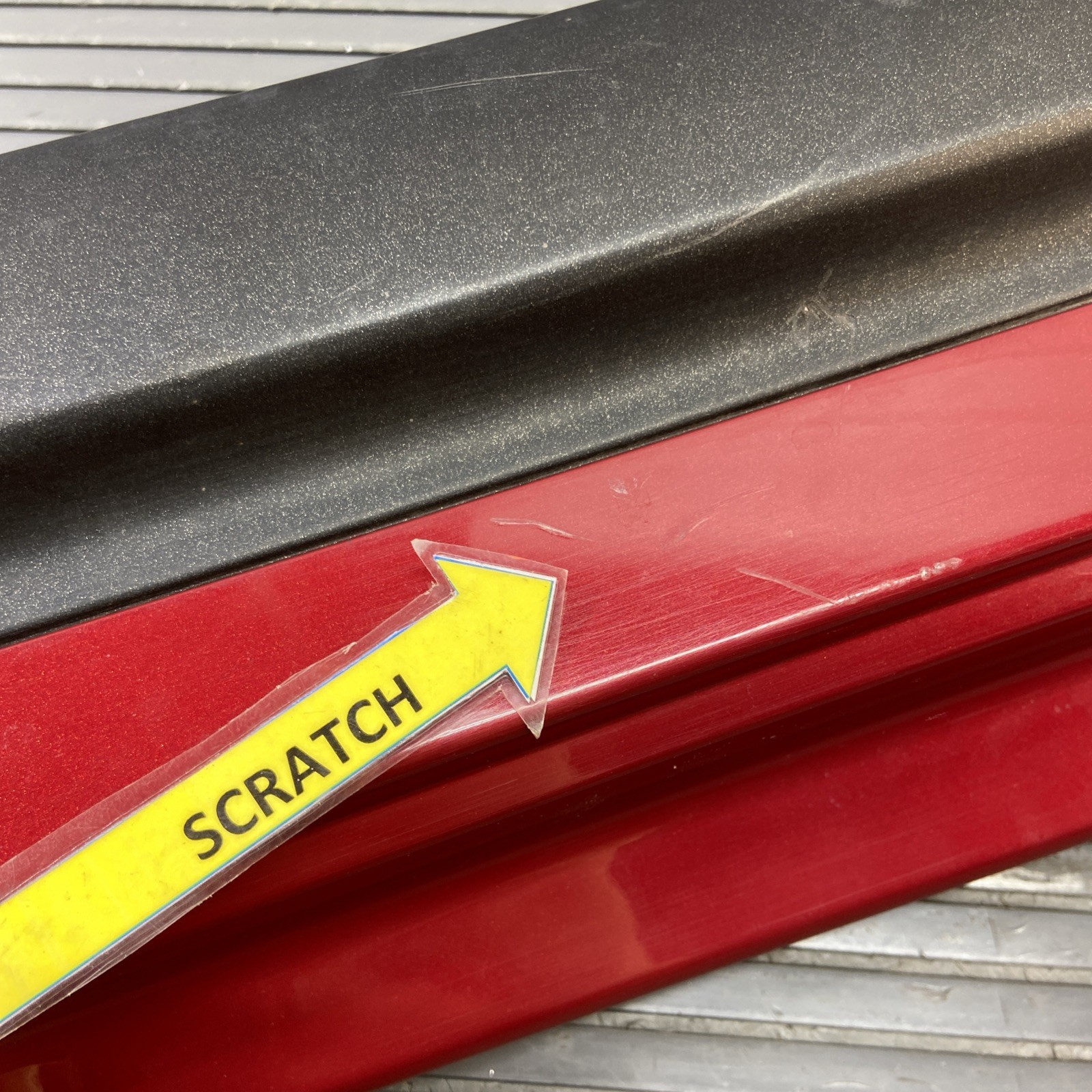 2014-2020 Maserati Ghibli M157 Left Rocker Panel Side Skirt Red OEM *NOTE*
