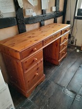 Sturdy Solid Wooden Desk – Timeless Design, Perfect for Any Home or Office!