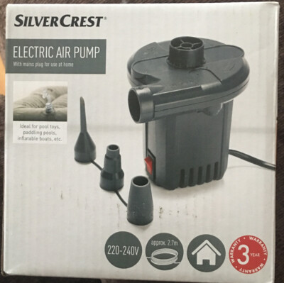 Elektrische Luftpumpe Inflator Deflator mit 3 verschiedenen Aufsätzen 220-240V AC