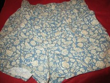 Women's Floral Print High-Rise Pull-On Shorts - Universal Thread Blue M Medium