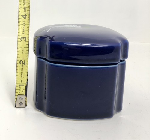 Scatola portaoggetti blu con gru dipinta a mano - Foto 3 di 7