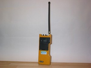 DITTEL FSG-5 VHF-AM-TRANSCEIVER ! HANDHELD RADIO !