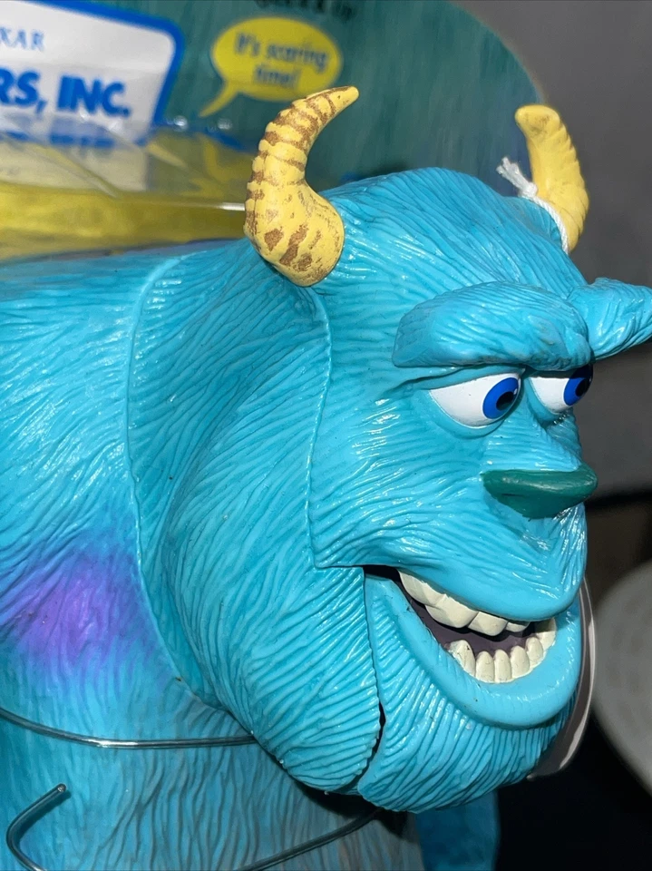 DISNEY PIXAR MONSTER, INC. SUPER SCARE SULLEY/BALÓN DE BÉISBOL MIKE WAZOWSKI Foto 3 de 4