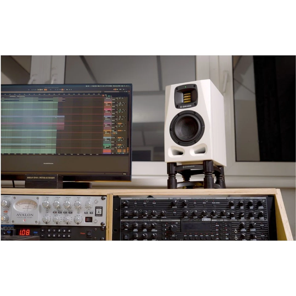 Adam Audio A4V 4-Inch Powered 2-Way Studio White Monitor - Image 4 of 4