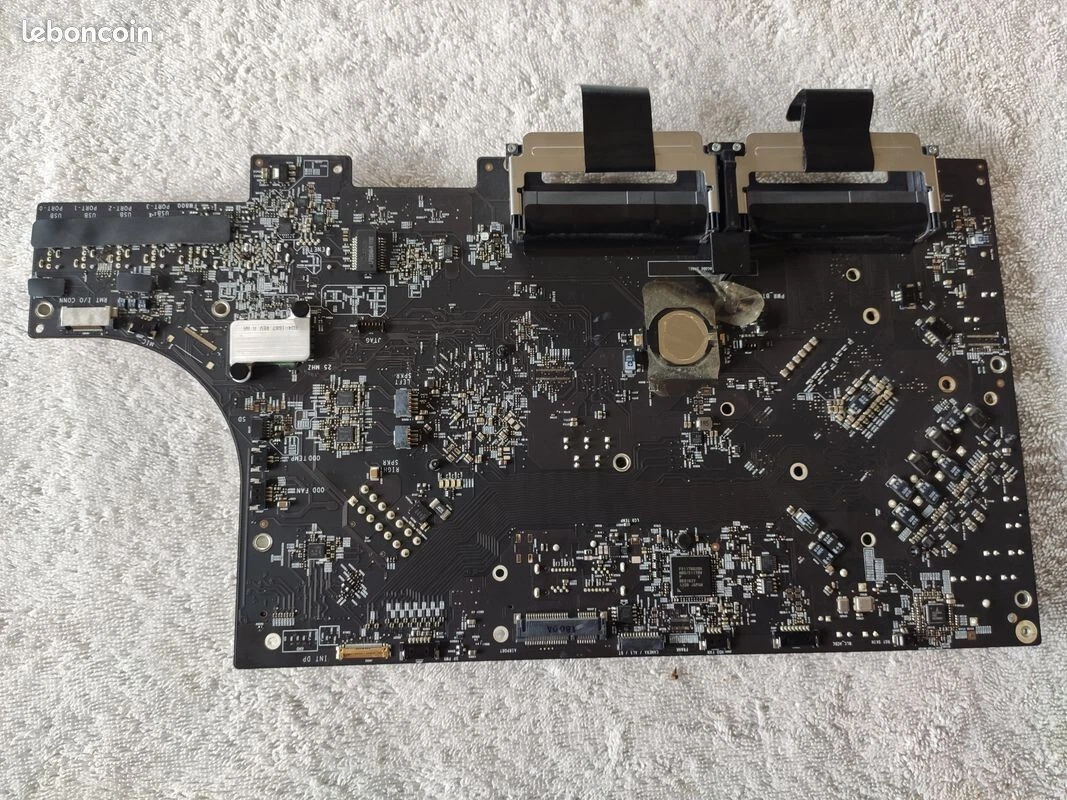 820 2223 A 06   Apple iMac 20 A1224 Motherboard