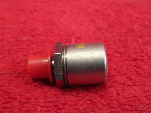 BOURDON HELIX PRESSURE GAUGE MODEL 62024 NEW SURPLUS IN BOX - Picture 8 of 9