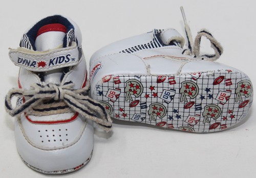 infant takkies