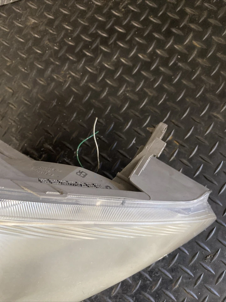 Faro delantero derecho Subaru Justy 2007 conductor Foto 4 de 4