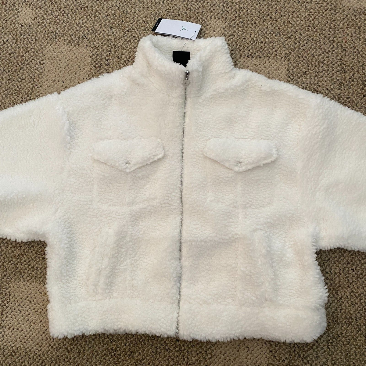 $150 Nike Jordan Jacket Short Faux Fur FD7168-133 Sail Loose