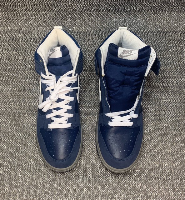 navy blue nike dunks