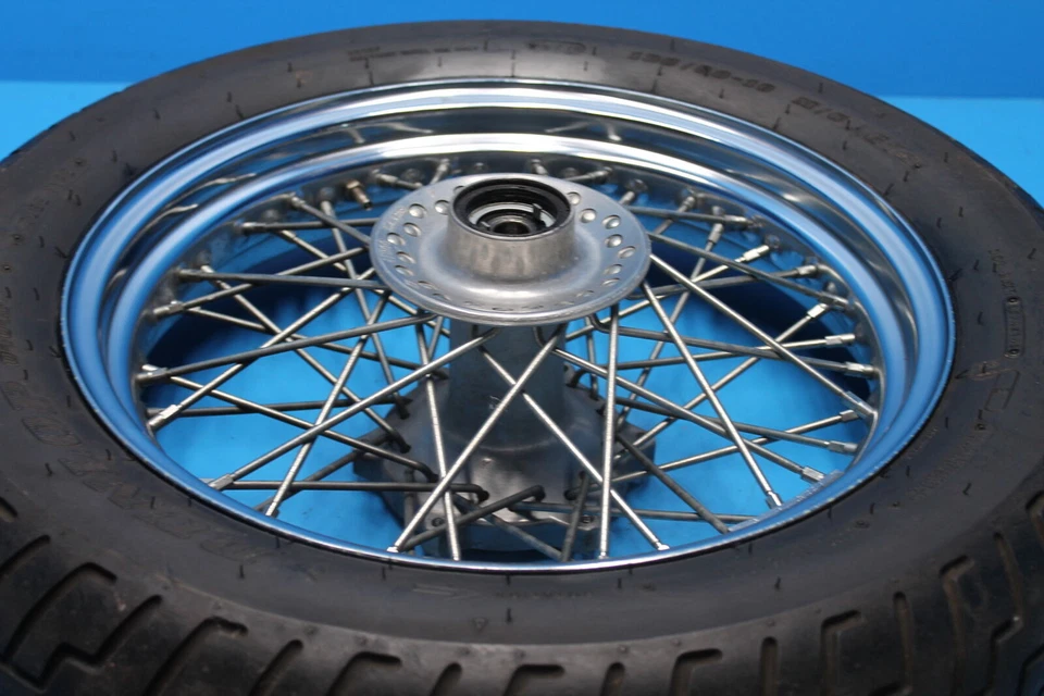 Yamaha V Star VSTAR 650 2006 06 llanta delantera y combo de neumáticos Foto 4 de 4