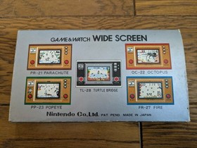 NINTENDO GAME AND & WATCH Fire Attack w/BOX & Manual Booklet 1982 JAPAN