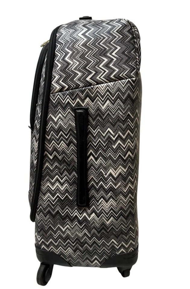 Чемодан-спиннер Missoni BRICS большой 26 дюймов регистрация на 4 колеса черный белый шеврон - Изображение 2 из 4