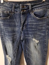 Women's YMI midrise Ankle Jeans Size 5 27"
