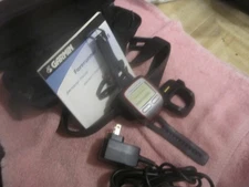 GARMIN FORERUNNER 305  personal trainer GPS watch w/ carry case and accessories