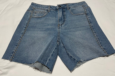 Macys And Now This Shorts Womens Midrise size 25 Light Wash Blue Stretch - NWT