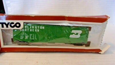 #ad #ad Pair of HO Scale Tyco 50#x27; Box Car Burlington Northern Green #100024 BNOS $30.00