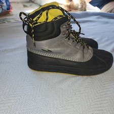 CHAMPION EUC YOUTH BOYS SIZE 6 DUCK BOOTS SHOES