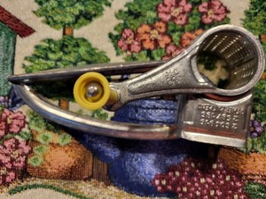 VINTAGE MOULI ROTARY HAND CHEESE GRATER MADE IN FRANCE YELLOW HANDLE
