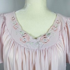 Pink Miss Elaine Exclusively by Dillards Nylon Nightgown, Size Large, Roses