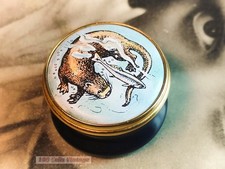 Otter and fish-tiny Toye Kenning Spencer Enamels-3cm-vintage pill/trinket box