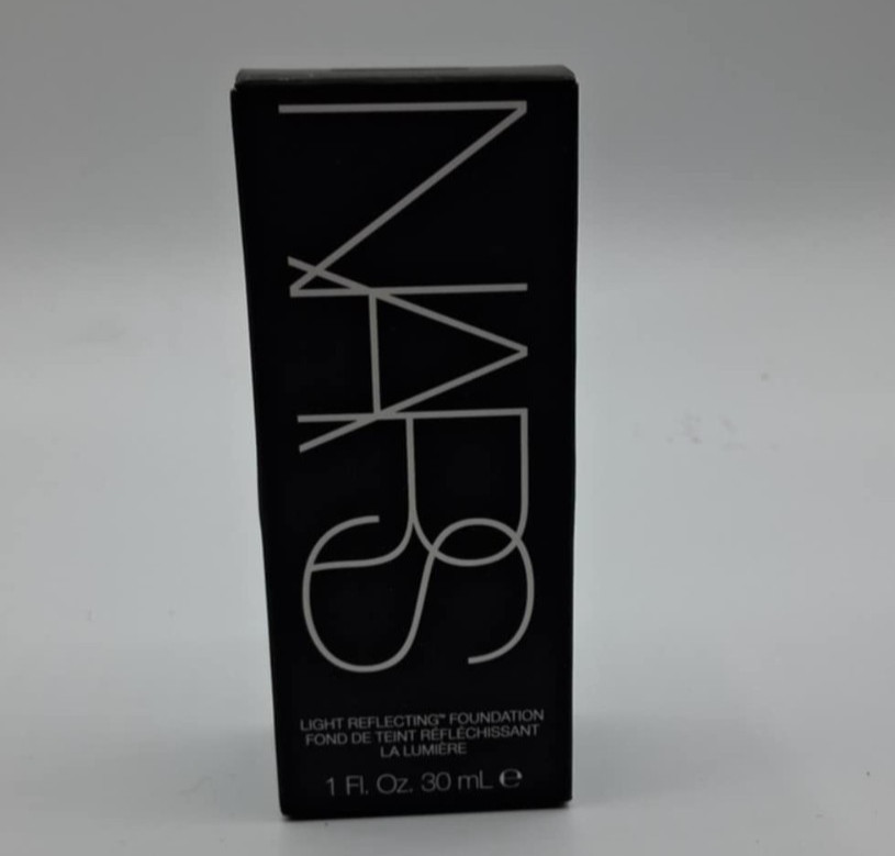 Nars Light Reflecting Foundation OSLO Light 1 - Full Size 30mL / 1 Oz.