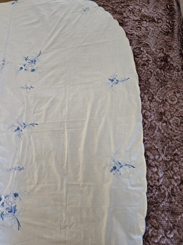 Vintage Beige mit Blau Hand Bestickt Blumen Oval Tischdecke 64"× 82" - Bild 4 von 13