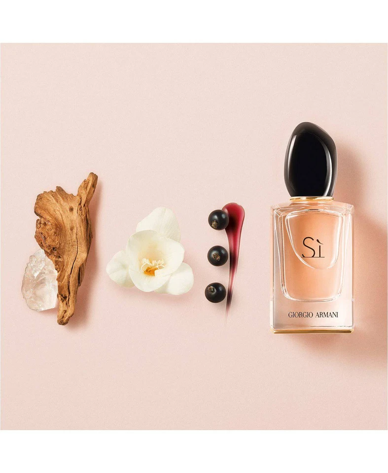 Armani Beauty Si Eau De Parfum Spray | Perfume para Mujer 1.7 OZ | Flores Frutales Foto 3 de 4