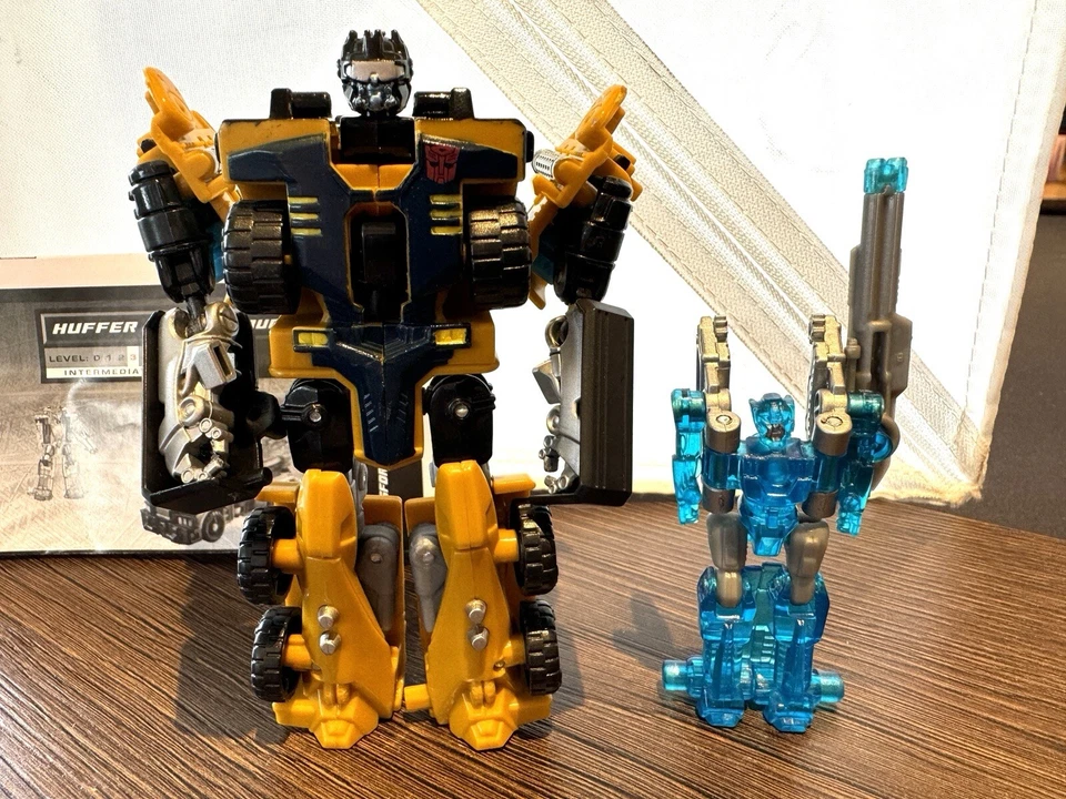 Transformers Huffer with Caliburst / Power Core Combiner 2009 - Imagen 2 de 3